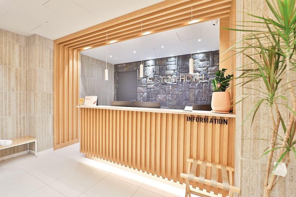 Custom Hotel photo 7