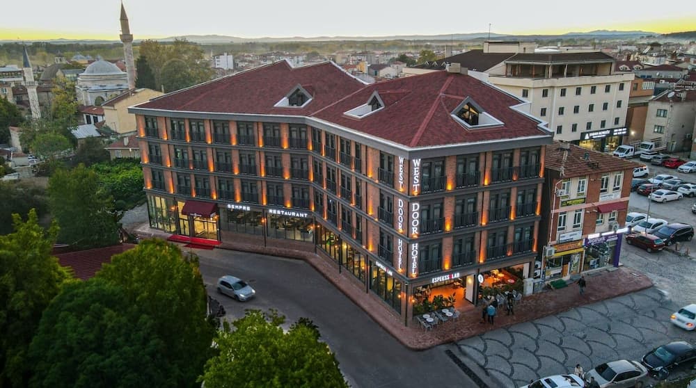 West Door Hotel photo 3
