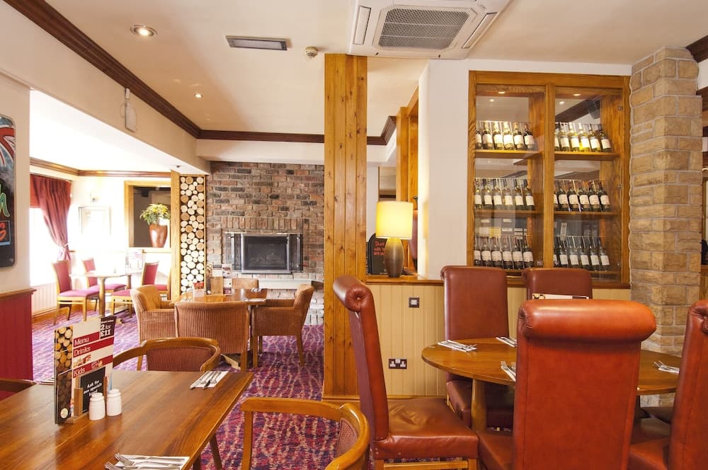 Premier Inn Huddersfield Central photo 4