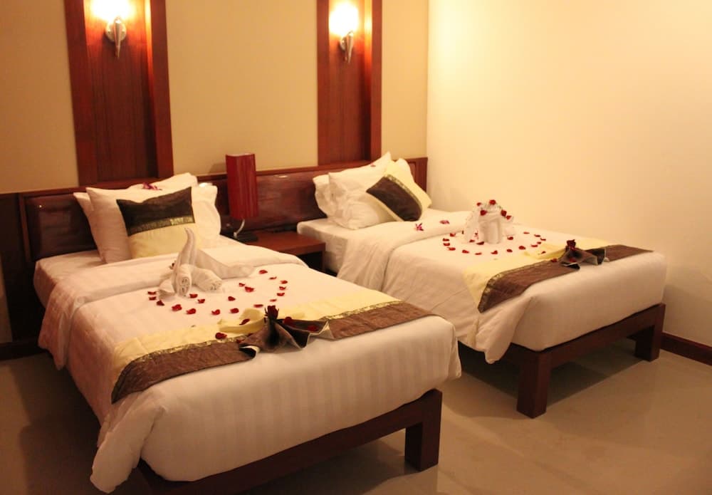 Patong Hemingway's Hotel photo 9