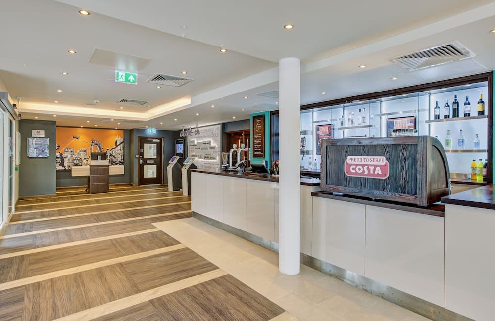 Premier Inn Haywards Heath photo 9
