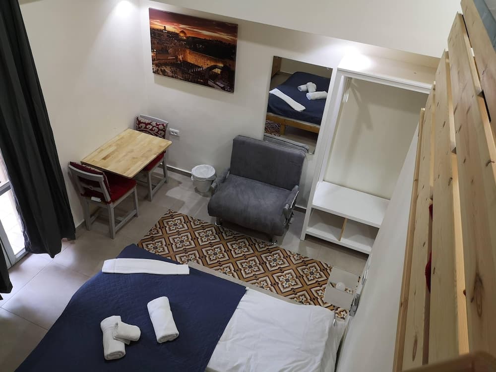 Allenby 2 Bed & Breakfast photo 3