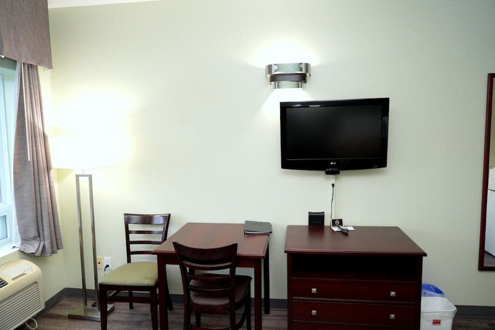 Econo Lodge photo 7