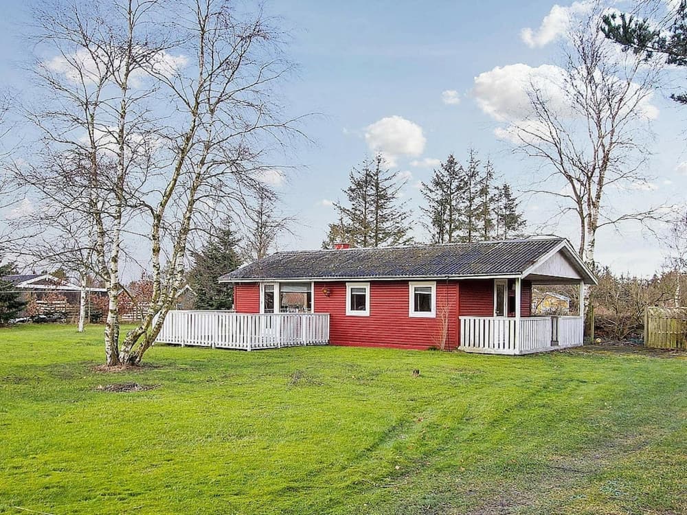 Cozy Holiday Home in Storvorde near Sea
