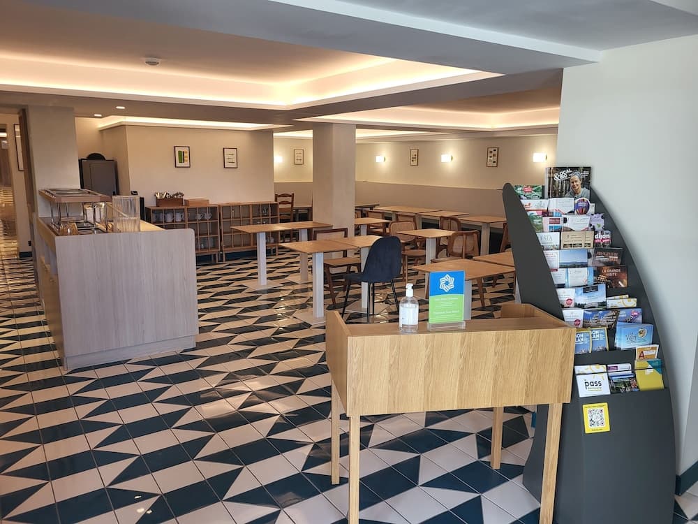 Sure Hotel by Best Western Centre Beaune photo 5