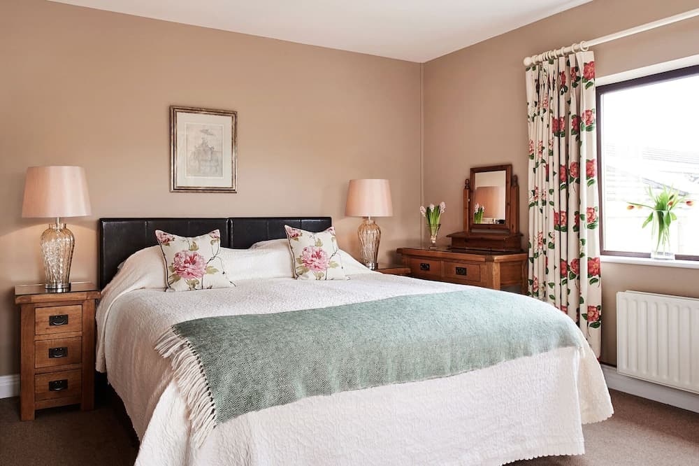 Greenmount House photo 2