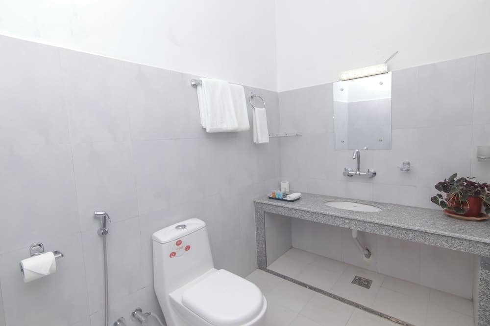 Hotel Yatra Sauraha photo 5