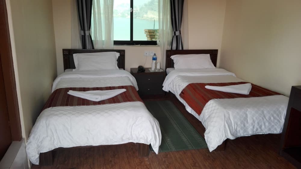 Hotel Lakefront photo 4