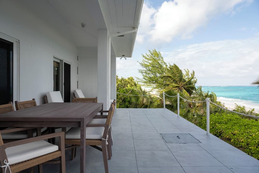 Tranquil Waters: Private Oceanfront Retreat