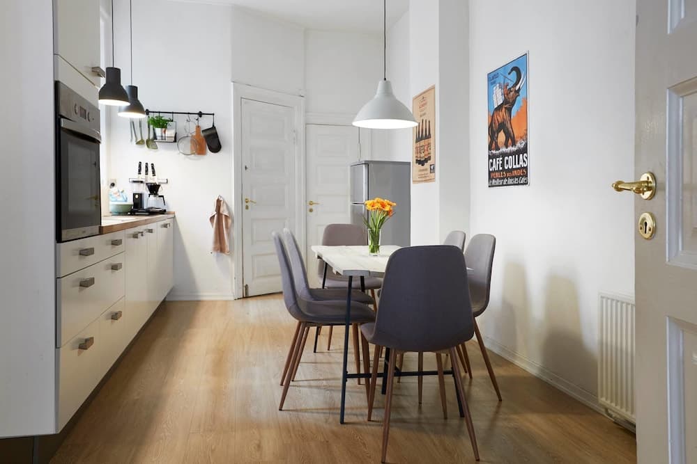 Big & Charming apartment in City Center photo 8