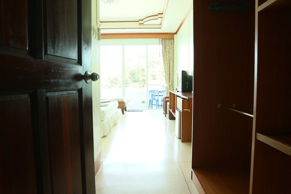 Mam Kai Bae Beach Resort photo 2