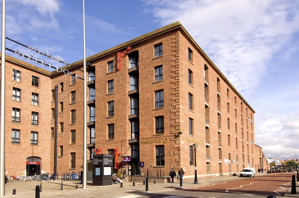 Premier Inn Liverpool City - Albert Dock photo 5