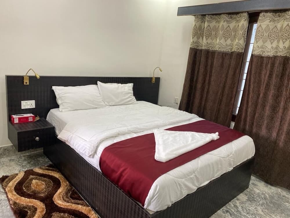Royalwood City Inn photo 7