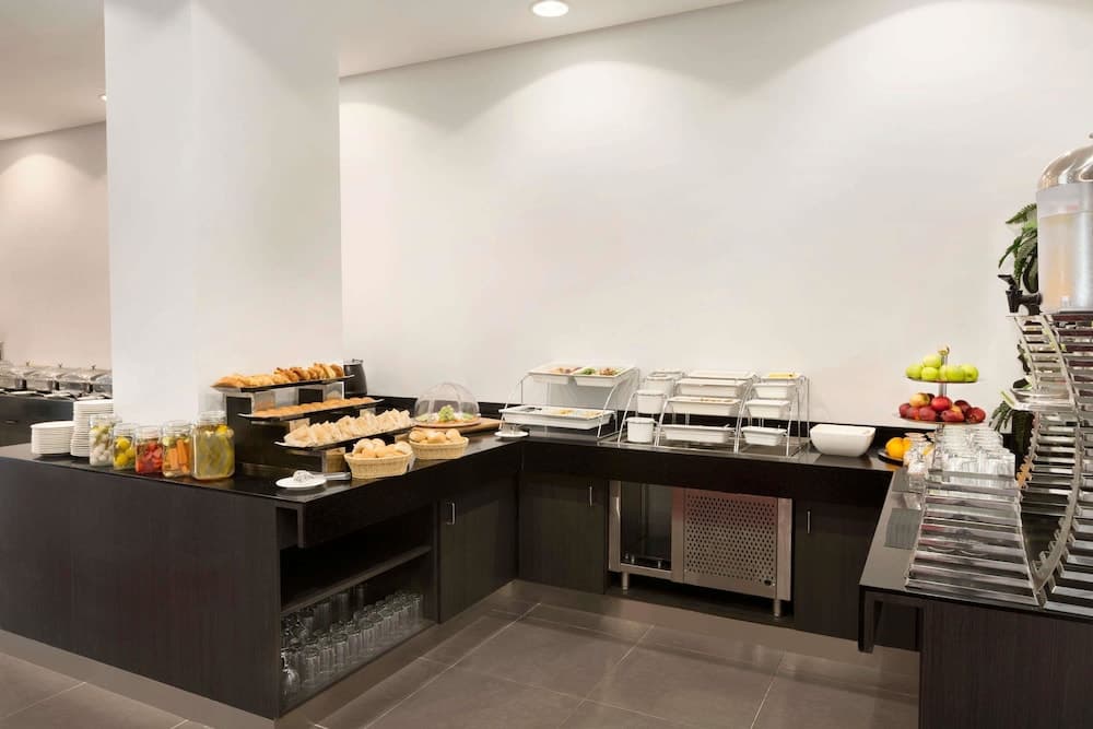 Ramada Encore by Wyndham Al Khobar Olaya photo 7