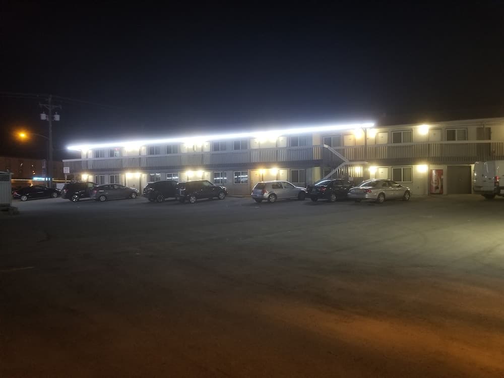 Canadas Best Value Desert Inn & Suites Cache Creek photo 2