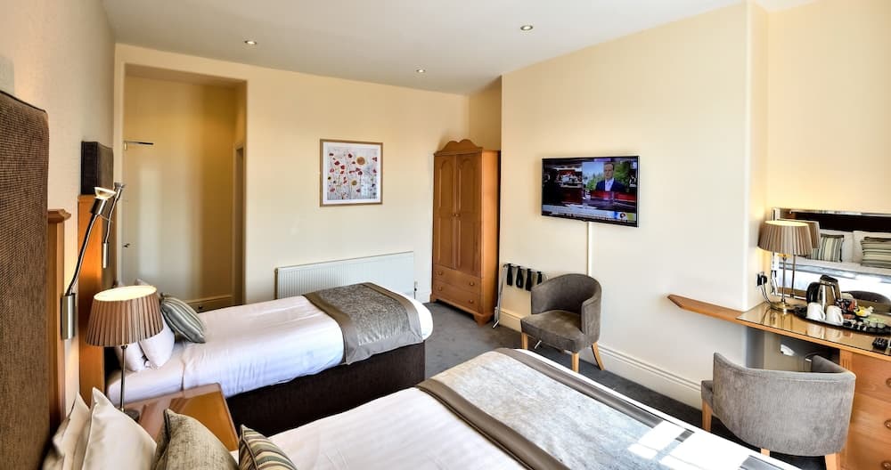 Queens Court Hotel photo 5