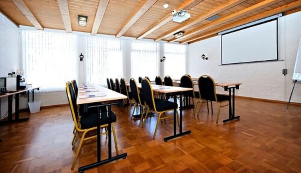meeting & event spaces