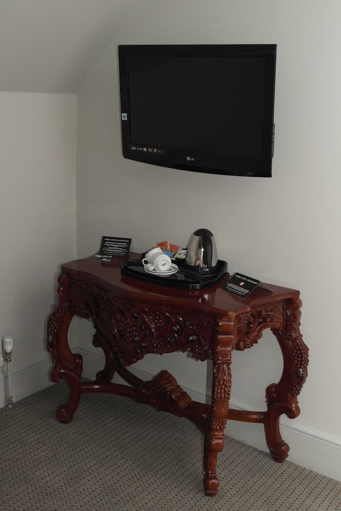 Wards Hotel photo 8