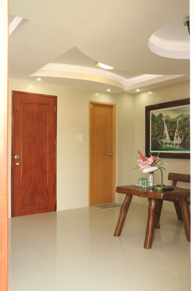 EA Apartelle - Metro Vigan - Hostel photo 3