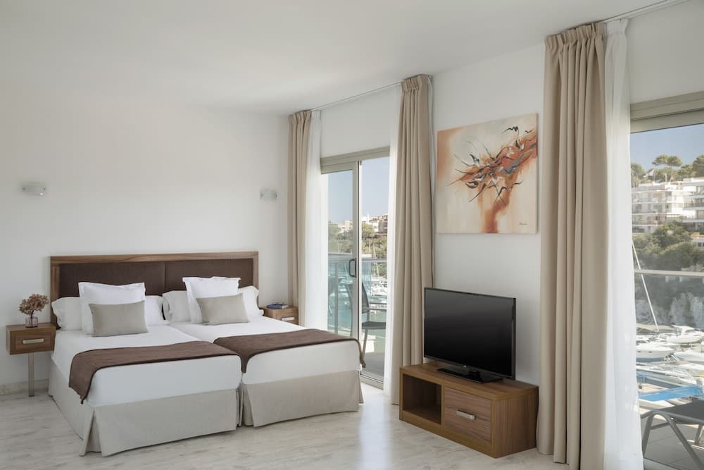 Portodrach Aparthotel & Suites photo 7
