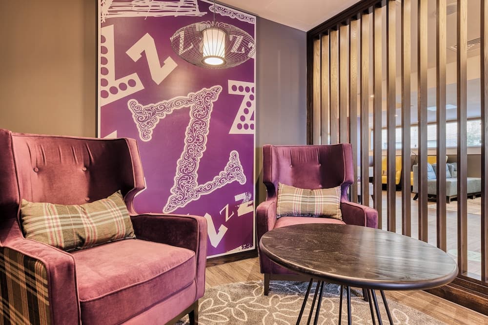 Premier Inn Oxford Botley photo 7
