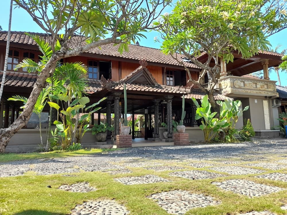 Puri Bali Lovina photo 3
