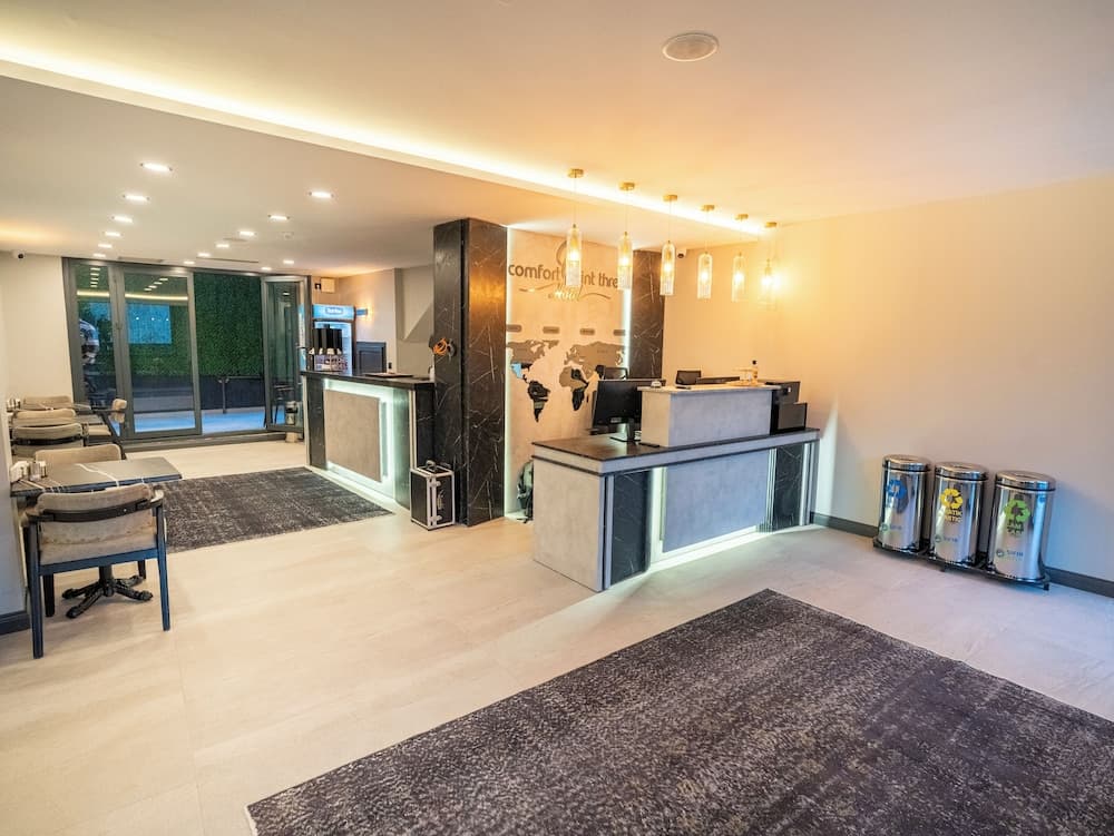 Modernlux Hotel photo 7