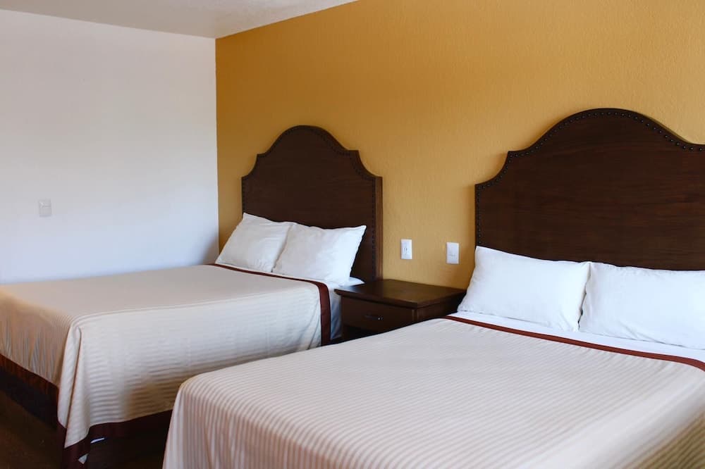 Estancia Inn photo 5