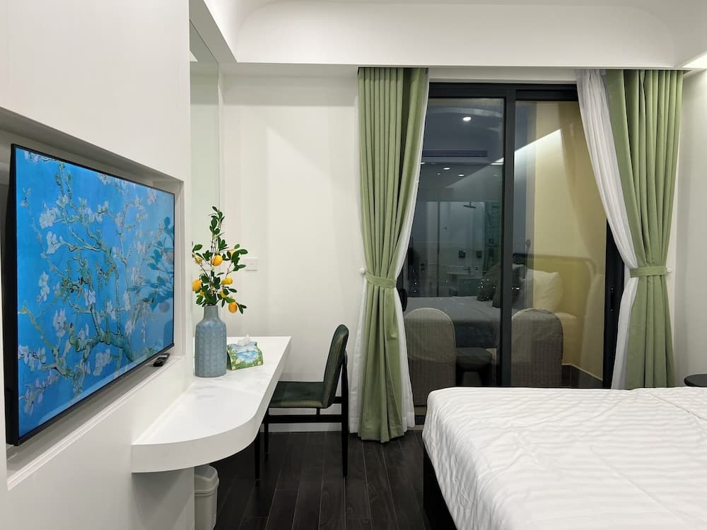 We Young Apartments by HOFs - Fireworks & Ocean view photo 4
