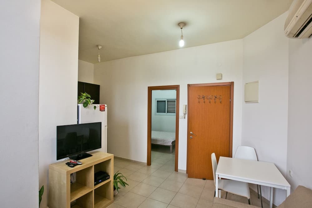 Apartment - Tel Aviv photo 7