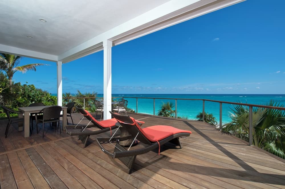 Coastal Luxury: New Beachfront House With Pool photo 7