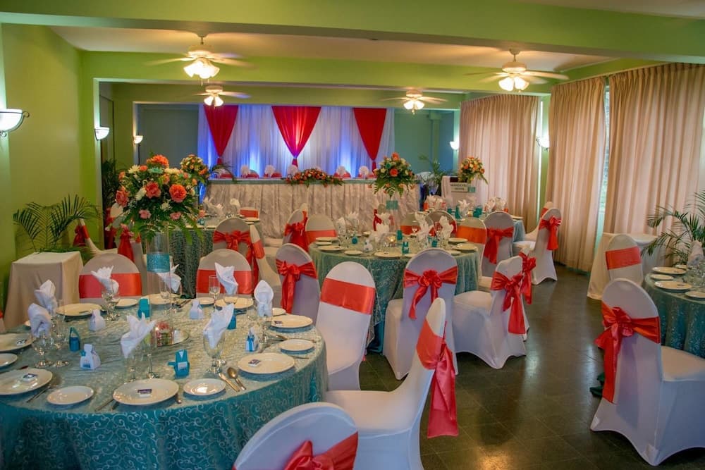 The Mandeville Hotel photo 4