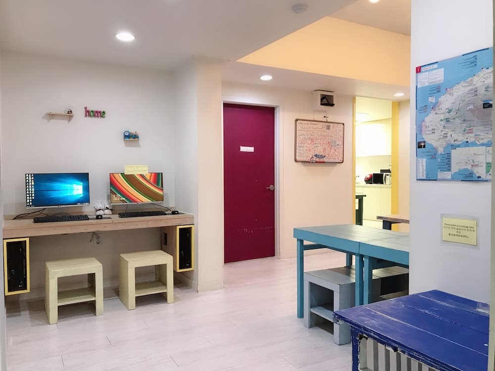 Slow Citi Guesthouse - Hostel photo 4