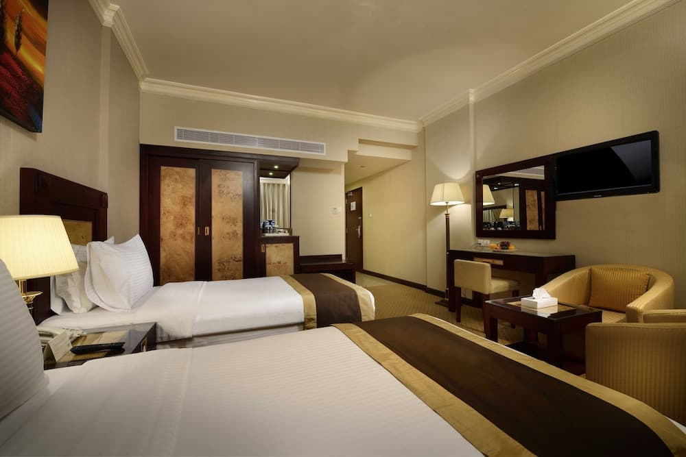 Caesar Hotel photo 3