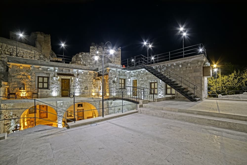 Risus Cave Suites photo 6