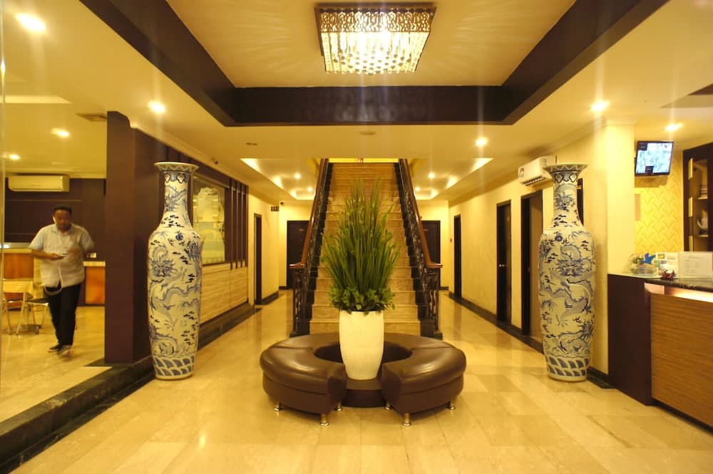 Sky View Hotel photo 6