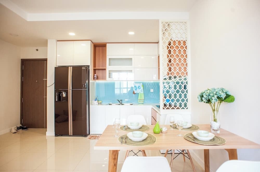 Refined Saigon - Vinhome Central Park photo 5