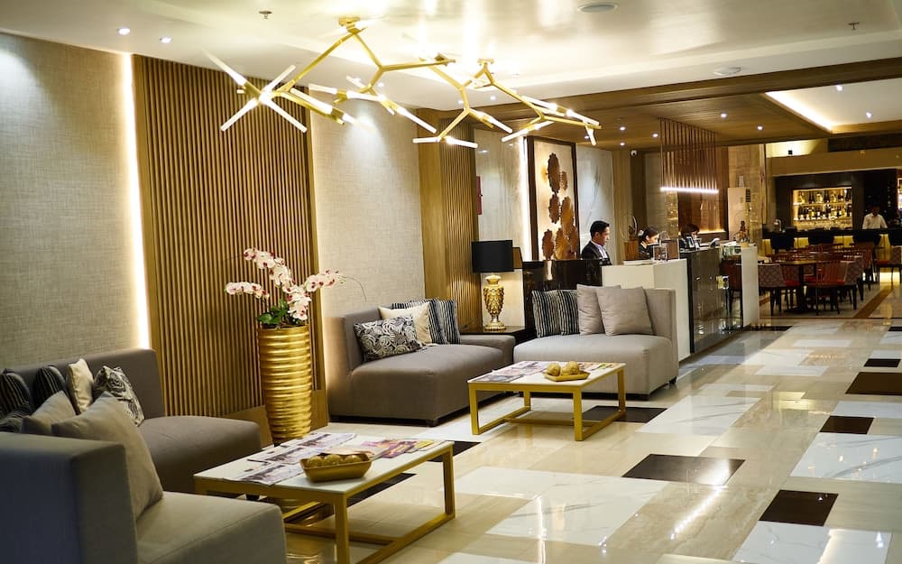 J7 Hotel Iloilo photo 3