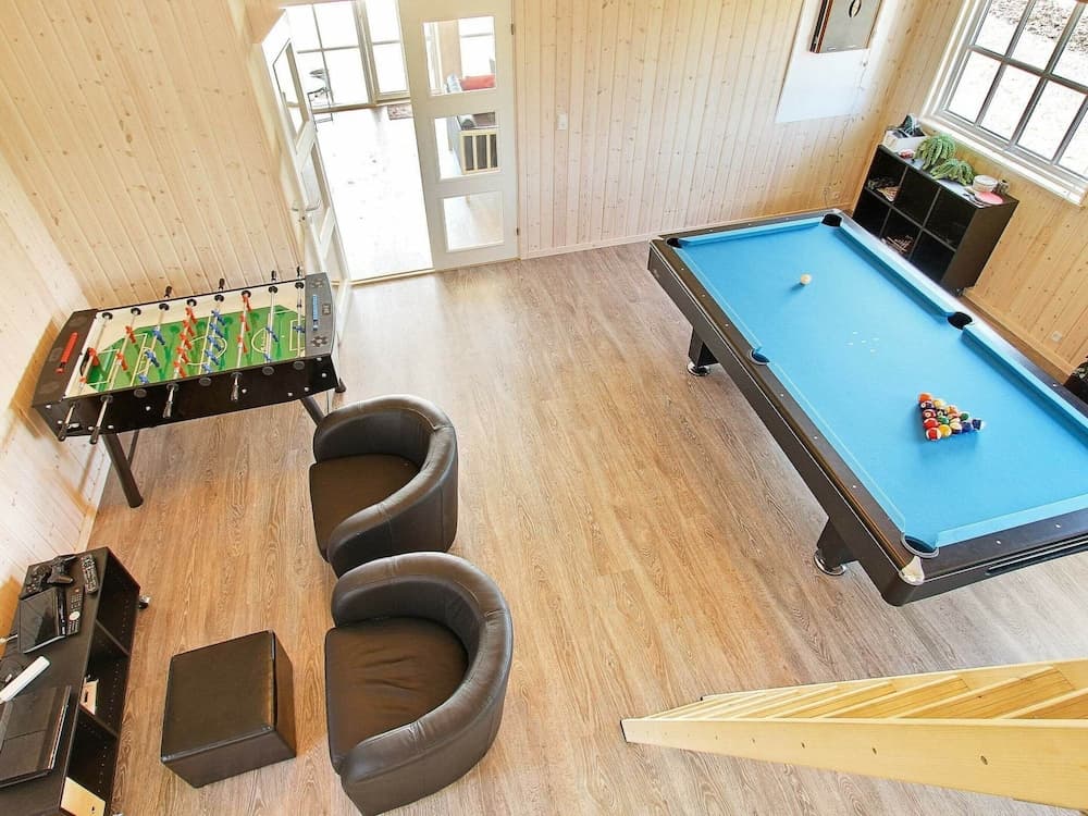 Luxury Beach House With Pool photo 4