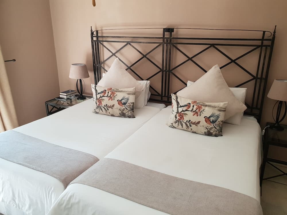 Greenfields Guest House photo 2