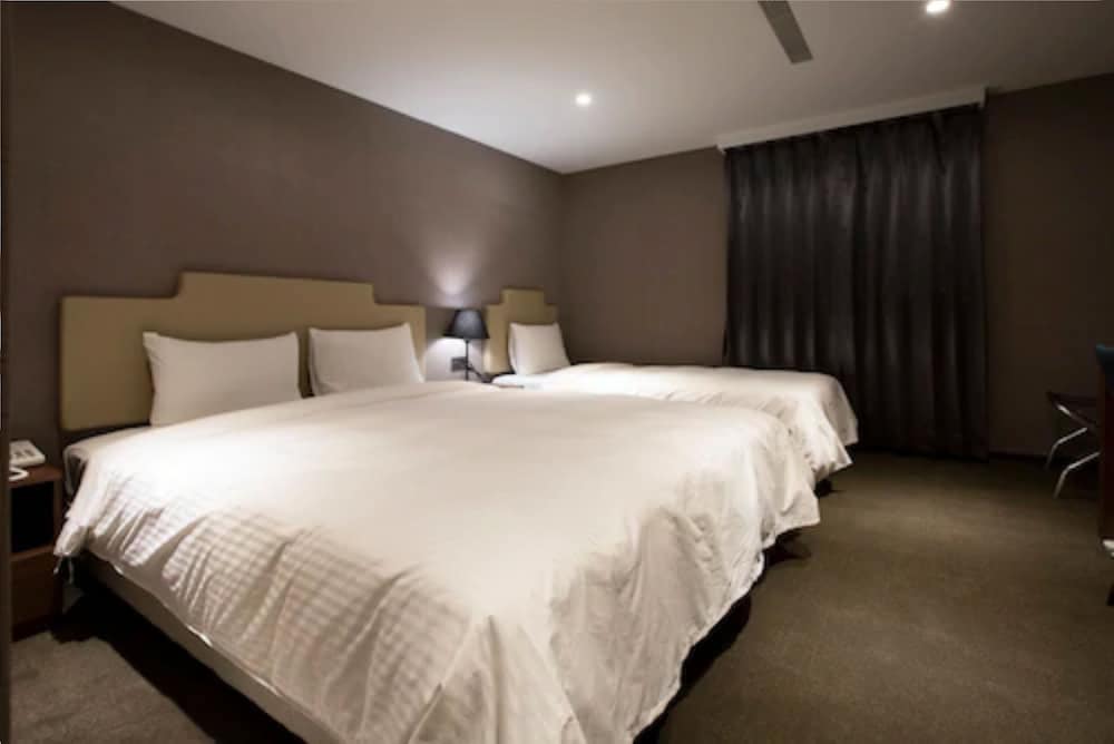 Noble Hotel photo 4