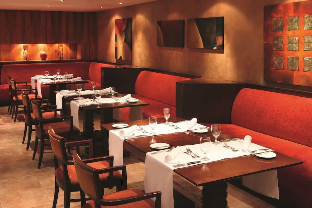 Anwar Al Madinah Mövenpick Hotel photo 8