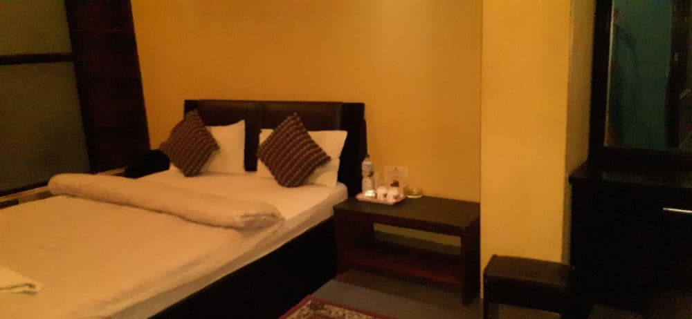 Ambience Guest House photo 5