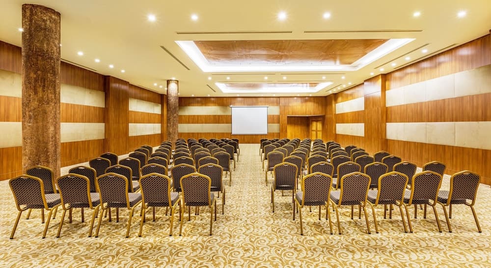 meeting & event spaces