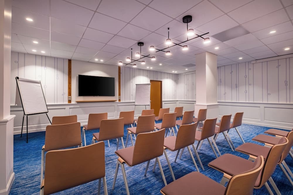 meeting & event spaces