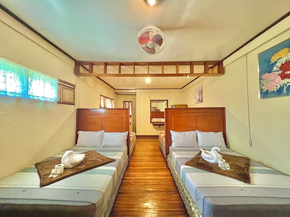 Novie's Tourist Inn photo 7