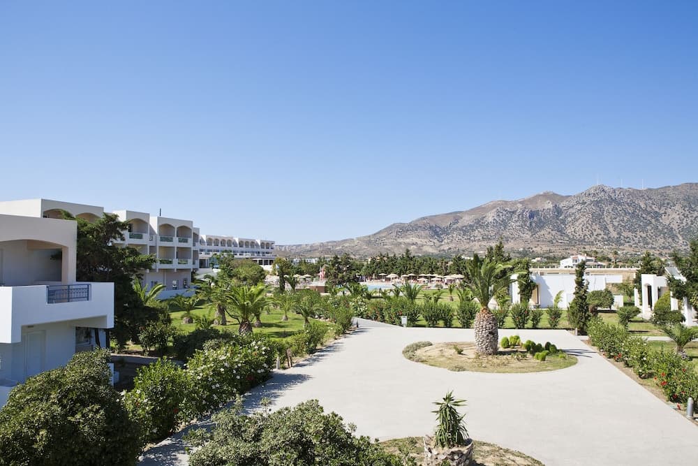 Sovereign Beach Hotel - All Inclusive photo 2