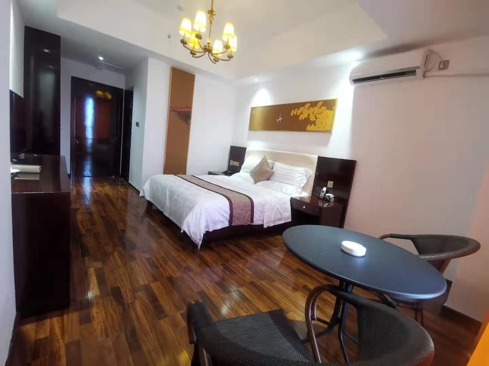 Royal Meihao Hotel photo 2