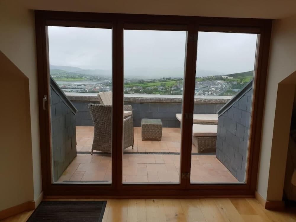 Fab View photo 9