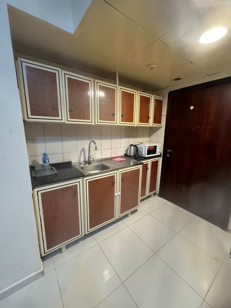 Furnished Studio Appartment in Burdubai photo 2